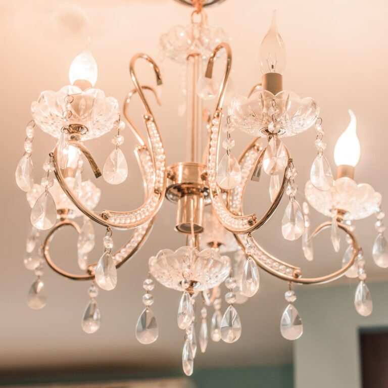 Lighting Tips - Light up Traditional Chandelier Dos and Donts