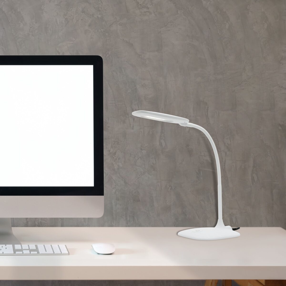 Bryce LED Task Lamp - Rovert Lighting
